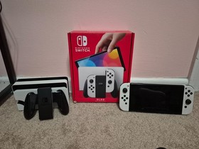Nintendo Switch OLED Model White Used 64GB + Zelda Tears of the Kingdom