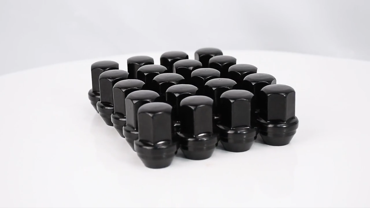 20-Pack Black Spike Lug Nuts 14x1.5 For Chevy Camaro, Dodge Challenger, Charger Hellcat