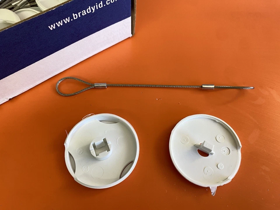 Brady 通用标签夹带 6 英寸钢制 STRP 套件 UNI-UNH S 6 皮带数量 20 — 第 4/4 张图片