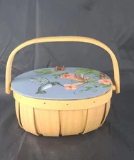 Wooden Hummingbird Basket Weave Sewing Lunch Box Hand Painted 6"×8"×4" Read Desc