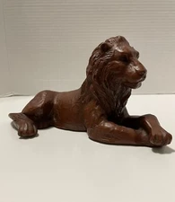 Red Mill MFG Pecan Brown Lion Figurine Made Of Crushed Pecan Shells & Resin USA