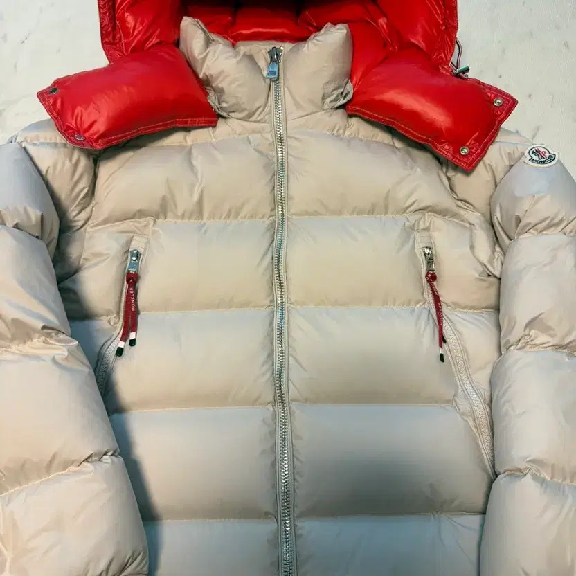 Moncler Ivory Women's Padded Down Coat Size 55-66 thumbnail 2