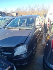 Antibrouillard Nissan ALMERA TINO