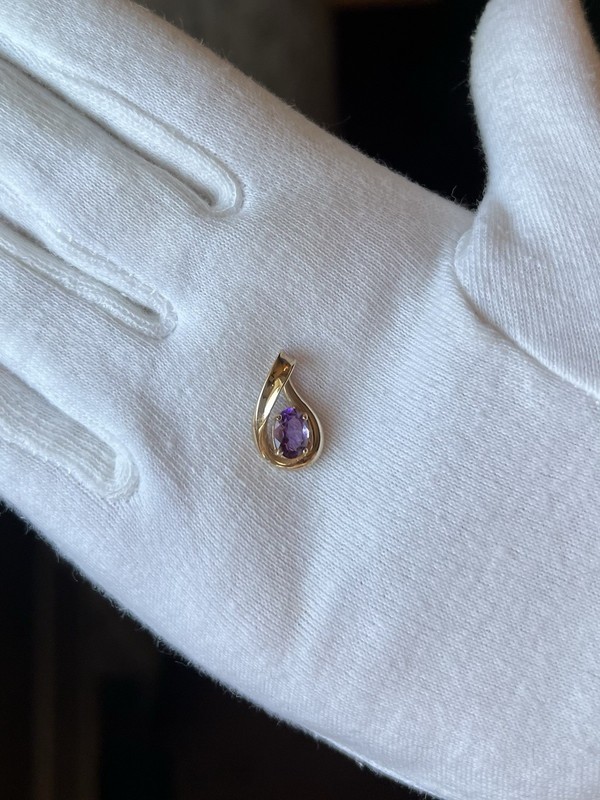 Vintage 10k Yellow Gold Amethyst Pendant