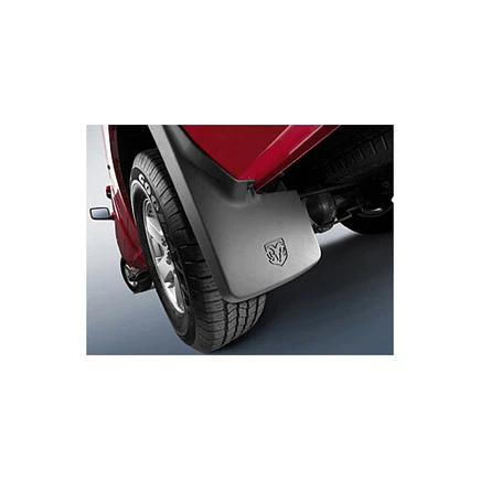 Mopar 82211228 Garde boue arrière, noir