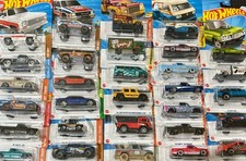 Hot Wheels Trucks, Vans, SUV's. YOU CHOOSE  Silverado, F-150, 1500 SO MANY 