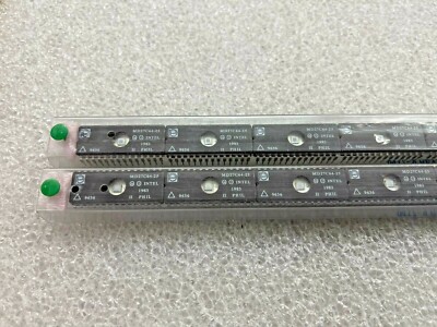 (1 PIECE) MD27C64-25, INTEL, 64K (8K x 8) EPROM