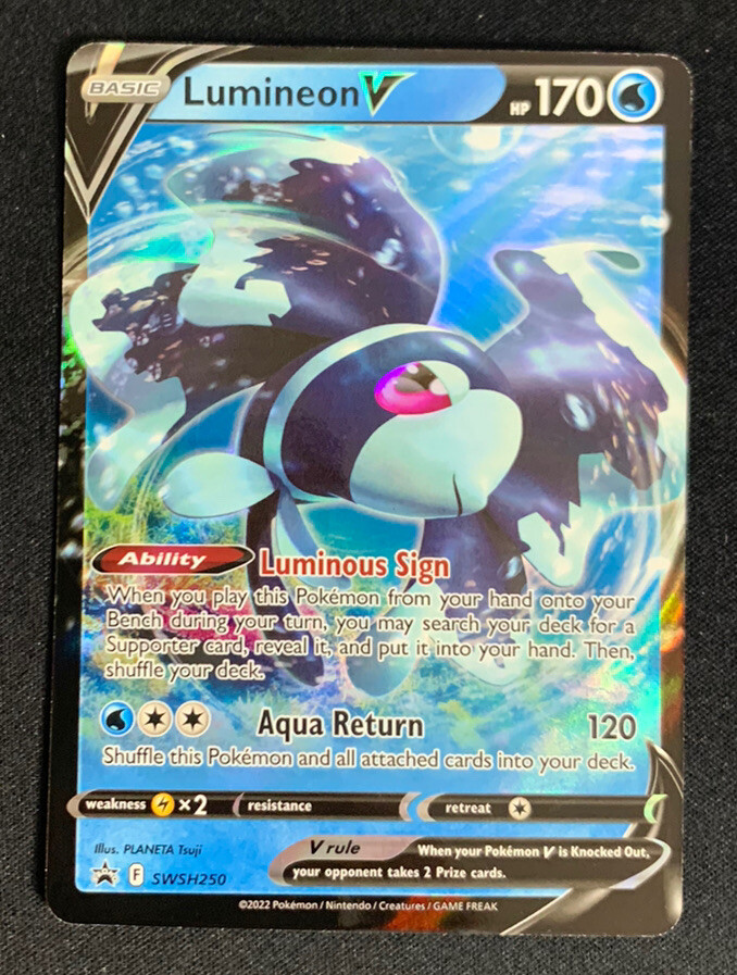 Lumineon V SWSH250 Black Star Promo Ultra Rare Holo Pokemon TCG Card NM