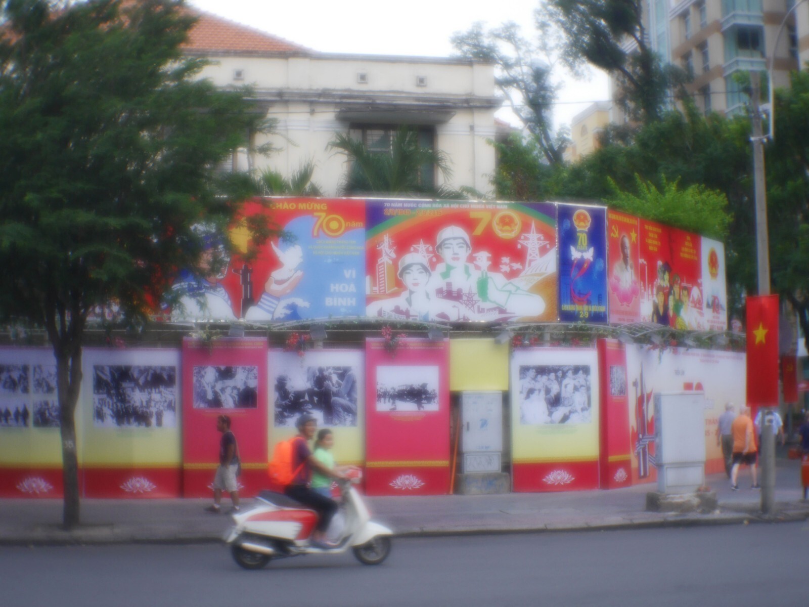 Yasuhara MOMO 100 43mm f/6.4 Soft Focus Pancake Lens for Nikon F Mount Camera