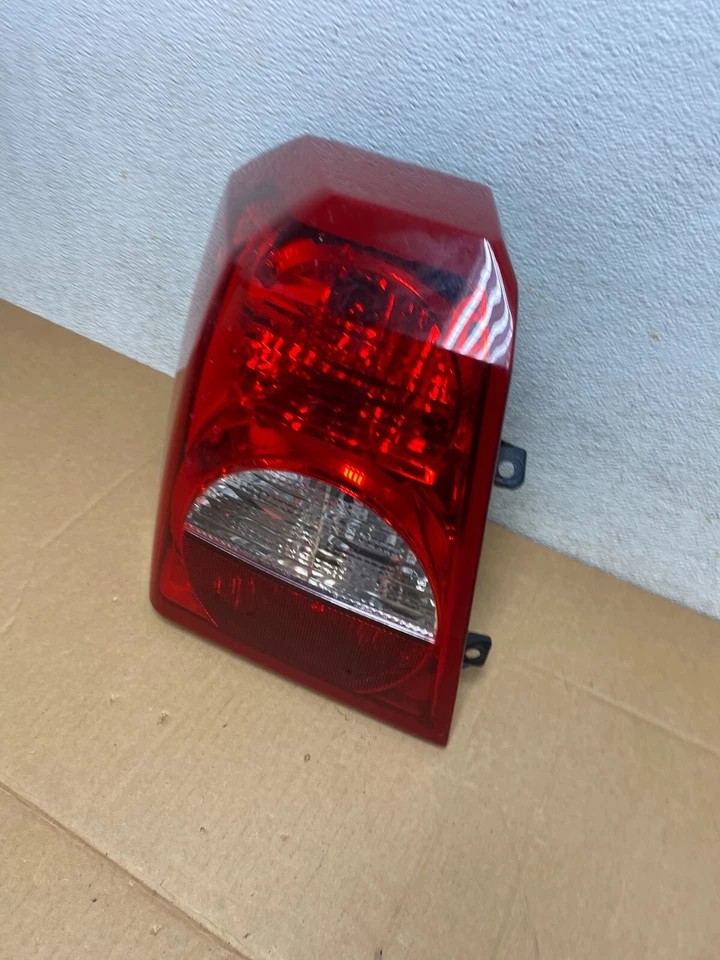 Lanterna traseira Dodge calibre 2008 2009 2010 2011 2012 lado esquerdo do motorista fabricante de equipamento original M0530 DG - Imagem 2 de 4
