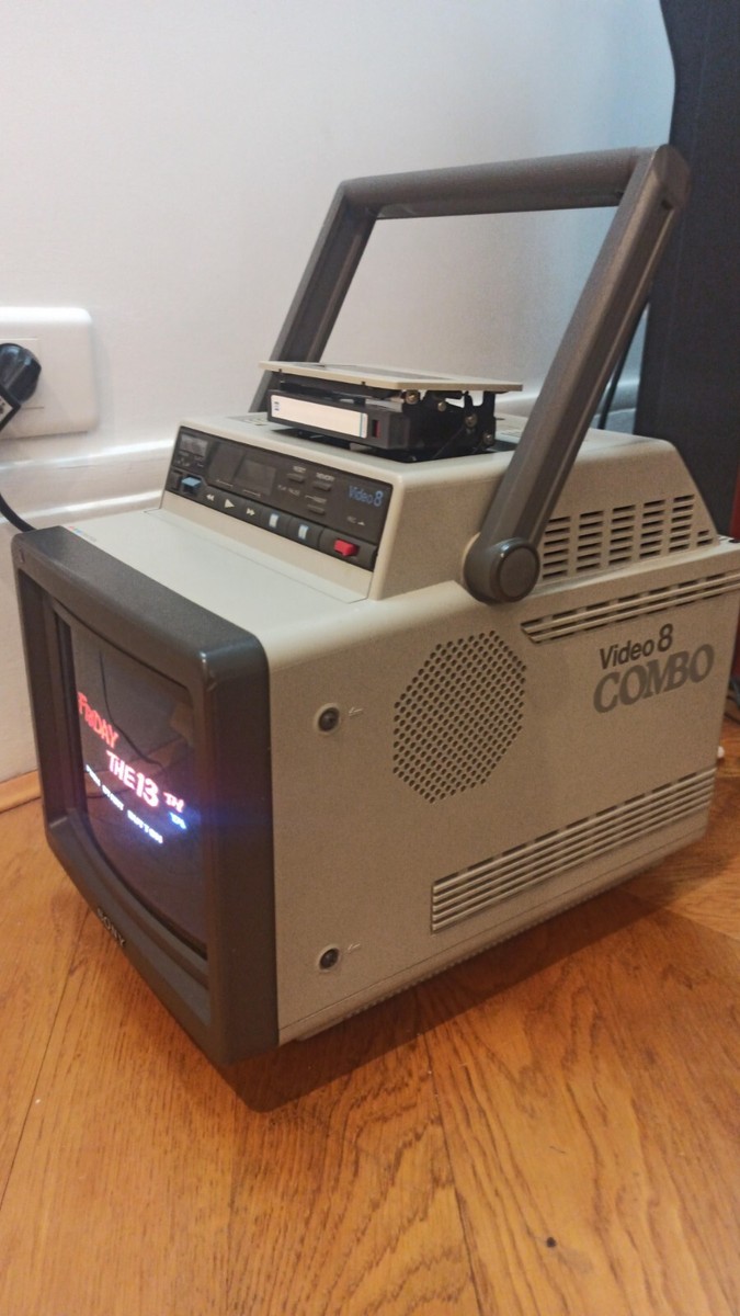 Rare Sony EVM-9010 PR TV Combo Video8 VCR (trinitron color Rare Sony EVM-9010 PR TV Combo Video8 VCR (trinitron color