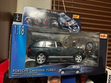 Maisto Porsche Cayenne Turbo 1:18