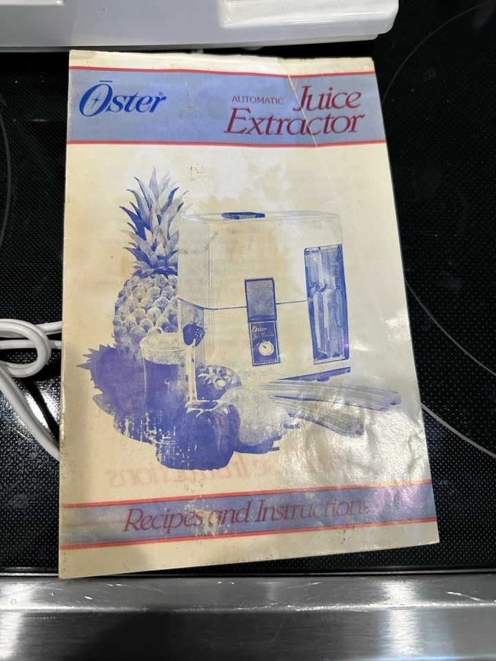 Extractor de jugo y eyector de pulpa OSTER 323-08B de colección blanco (apenas usado) * Foto 2 de 4