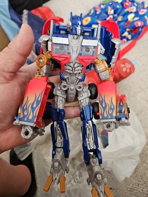 Transformers: DOTM - Ultimate Optimus Prime Figure -