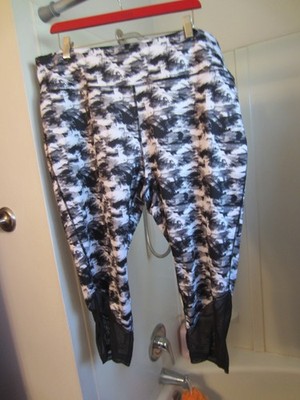 NWOT women's active wear capri pants Pro Player Size 2X black/white colors