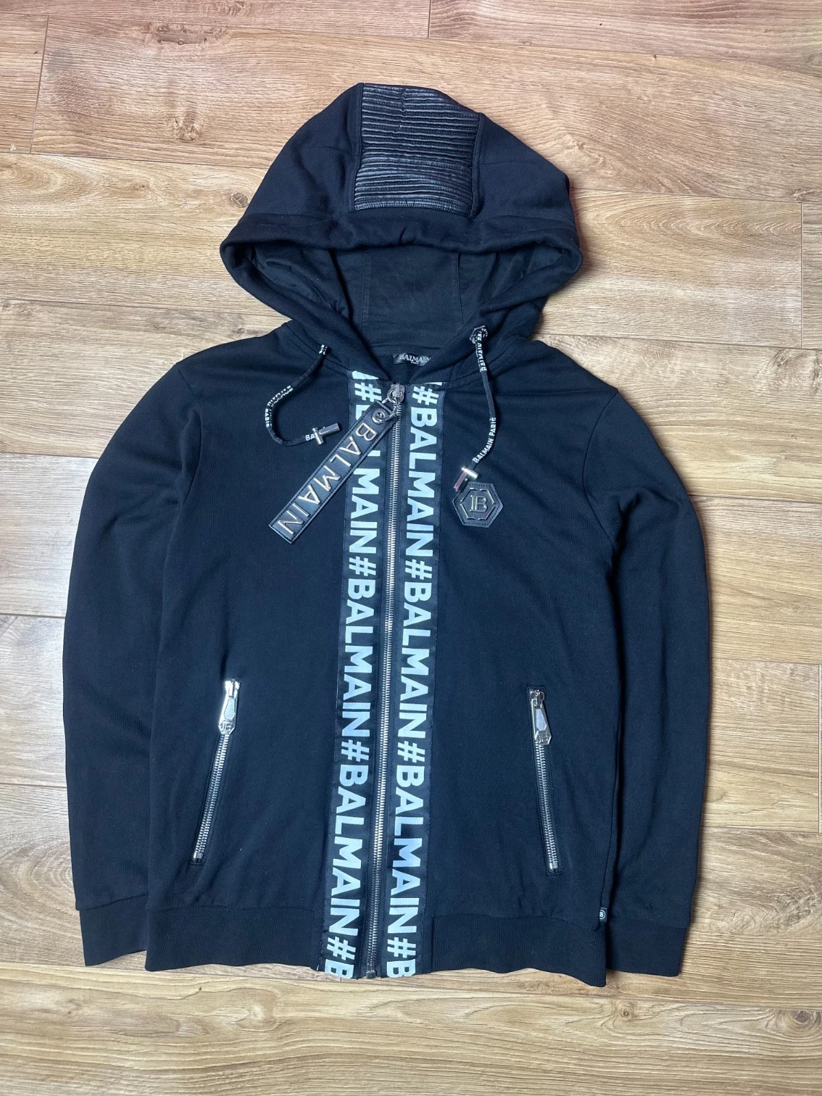 Balmain — BALMAIN Men's Black Zip Hoodie Tape Logo Side Stripe & Back Crystal Logo Size S