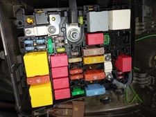 RELAIS SICHERUNGSKASTEN MULTIFUNKTIONSRELAIS / 2657293 F�R PEUGEOT 3008 II SUV