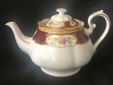 GOOD VINTAGE ROYAL ALBERT LADY HAMILTON BONE CHINA TEA POT.