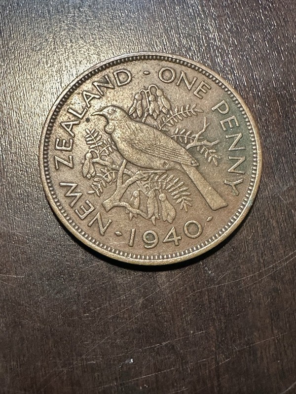 1940 New Zealand One Penny Bronze Coin, Minted London, WWII Era, Grade: XF