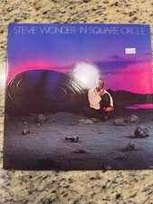 VINTAGE STEVIE WONDER IN CIRCLE SQUARE (1985)  MOTOWN