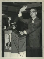 1964 Press Photo J. Daniel Mahoney, Rice Permanent Chairman, New York