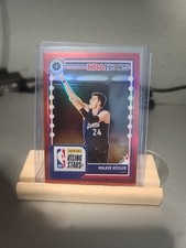 🔴 # /275 RED 2023-24 NBA Hoops Premium Stock Walker Kessler Rising Stars Prizm