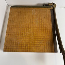 Vintage MILTON BRADLEY CO. Hardwood/ CAST IRON Guillitone Paper Cutter