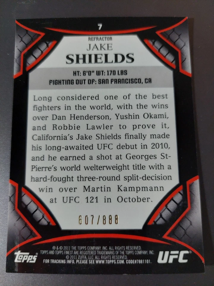Jake Shields #7 2011 Topps UFC Finest Refractor #607/888 - Image 2 of 2
