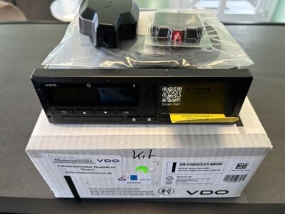 Fahrtenschreiber DTCO Tachograph KIT 2 Gen.  4.1 VDO Neu 12/24 Volt Universal