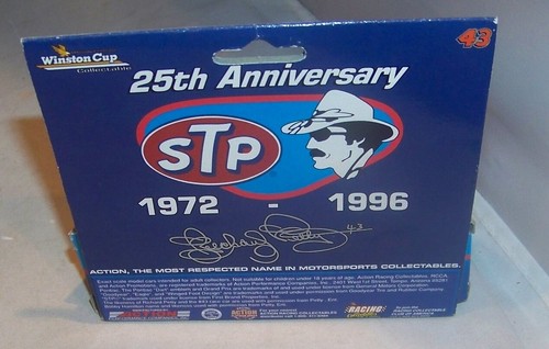 1:64 ACTION 1996 #43 STP 25TH ANNIVERSARY 1979 RICHARD PETTY PONTIAC HAMILTON - Picture 3 of 3