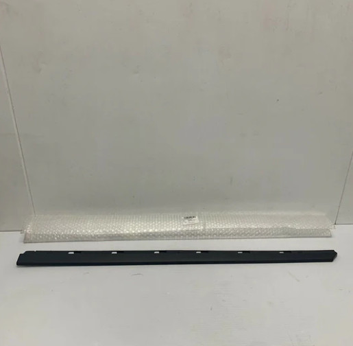 Moulure de porte avant droite d'origine pour VW Passat B8 3G 3G0853268Gru