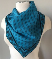 JAEGER 100 Silk Scarf Green  Black 66cm x 66cm Handroll Hems Made in Italy