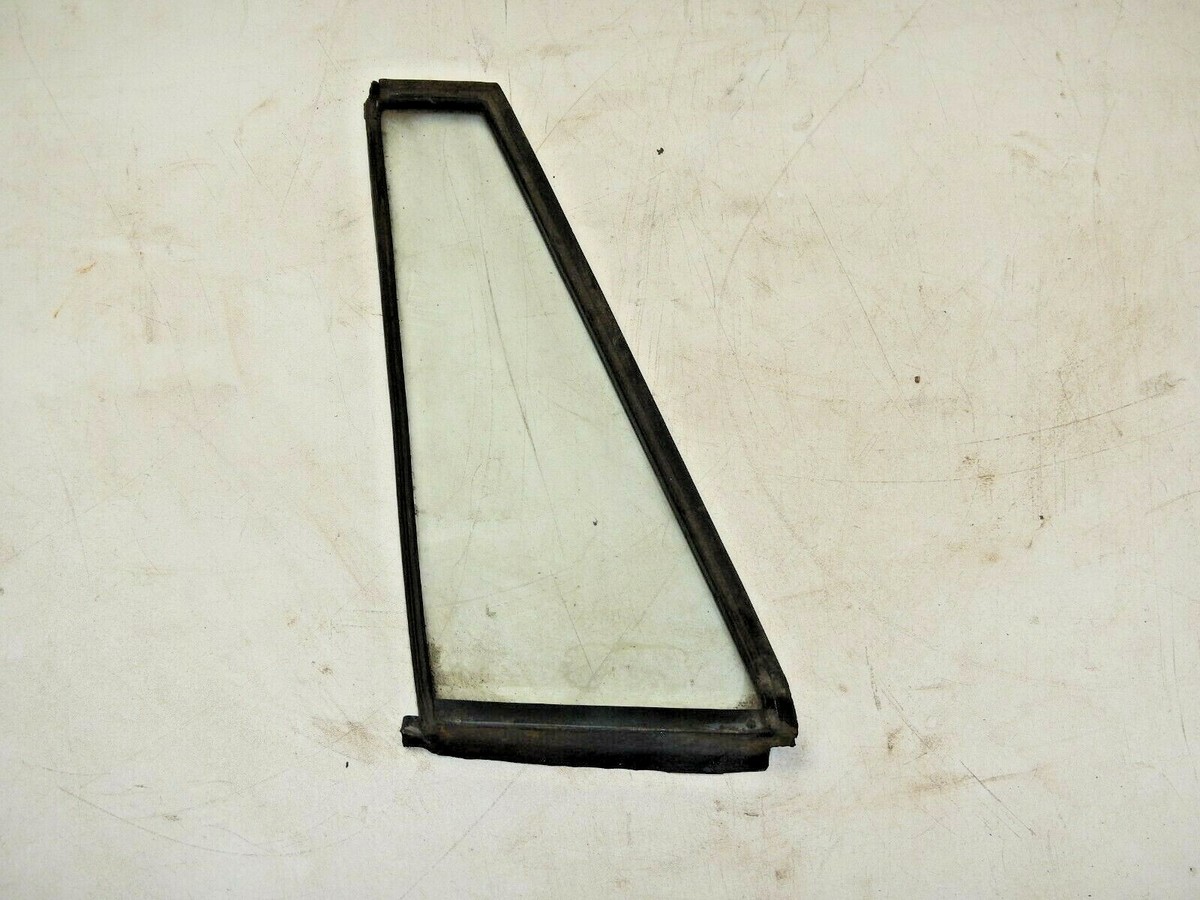 Jeep CJ7 76-86 Front Driver Door Left Non Moving Vent Window Only