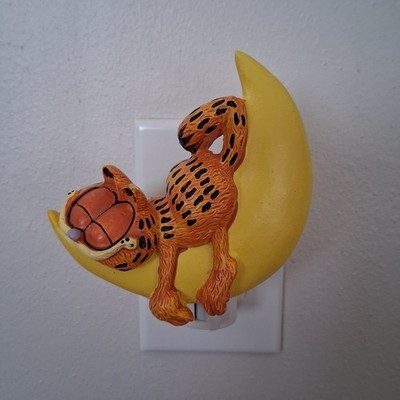 Vintage Garfield Crescent Moon Plug In Night Light Cartoon Cat Bedroom Decor