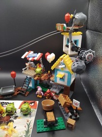 LEGO The Angry Birds Movie: Pig City Teardown 75824 & Piggy Car Escape INCOMPLET