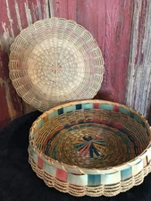 Vtg Rattan Woven Wicker Storage Sewing Basket w/Lid 10" Farmhouse......b9