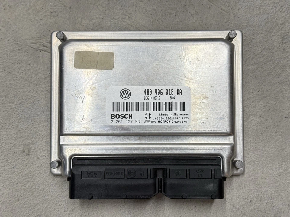 Volkswagen Passat 2002-2005 motor 1.8T computador ECU ECM 4B0906018DA programado Foto 2 de 4
