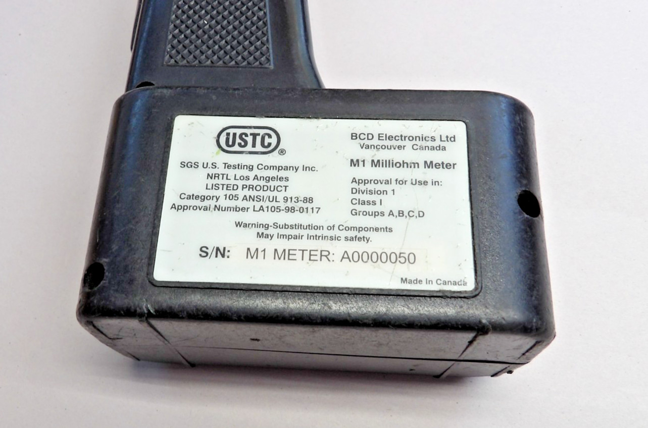 BCD Electronics M1 Milliohm Meter Device Set with Charger