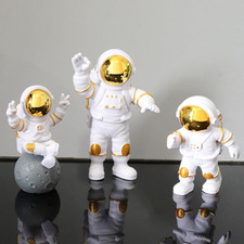 3 Pcs Astronaut Statue Decor, Resin Gold Spaceman Figurine Decorations, Cute Min