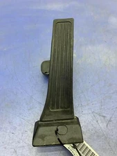 2017 - 2019 KIA CADENZA OEM ACCELERATOR PEDAL SENSOR MEK0683A1D4200