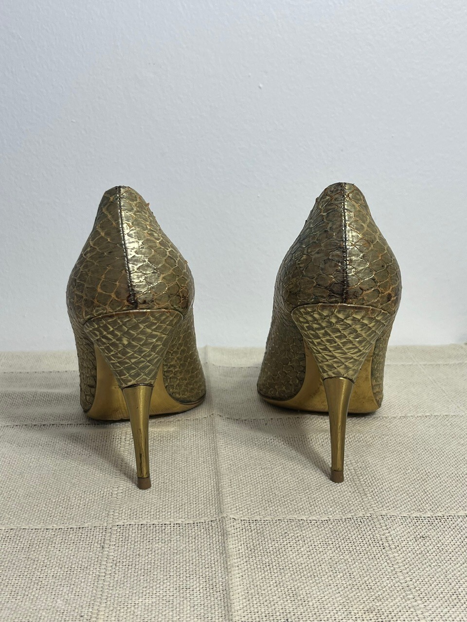 Picture 5 of 24