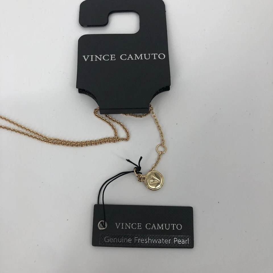 "Collar colgante araña Vince Camuto perla de agua dulce tono dorado 17"" de largo" Foto 3 de 4