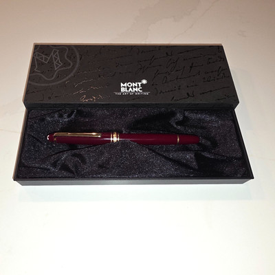 Vintage Burgundy Montblanc Meisterstuck Classique 144 Fountain Pen 14k M Nib