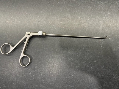 carlsson Macro Needle Holder, 5 mm, 33 cm | KARL STORZ Endoskope | United
