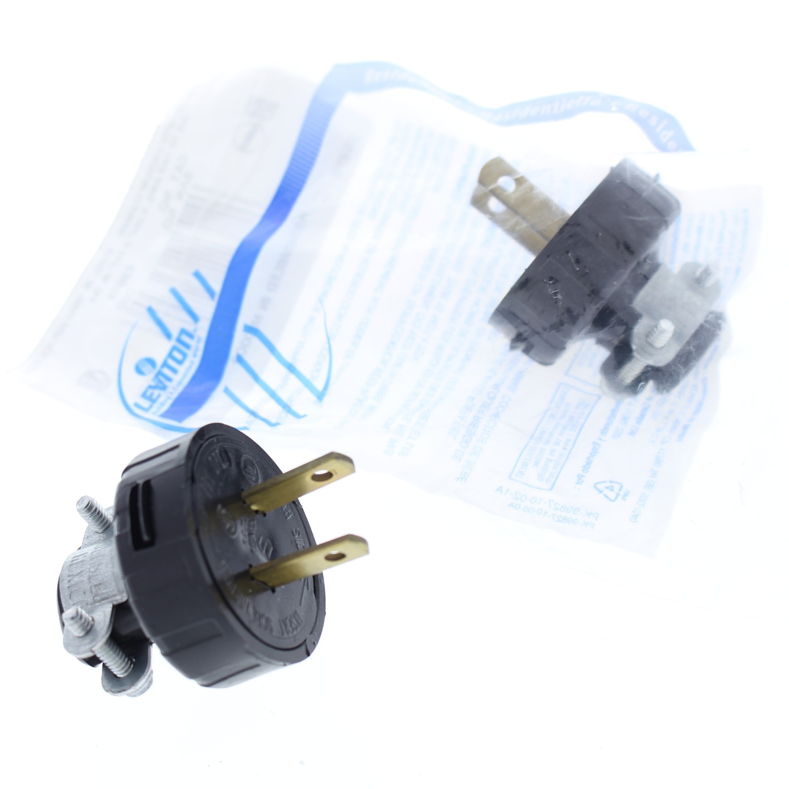 2 Leviton Black Straight Blade Round Vinyl Heavy Duty Male Plug Cord Clamp 48646