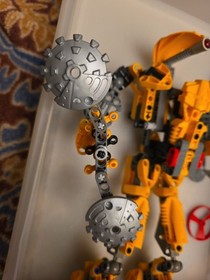 Lego Bionicle  Keetongu   #8755  (Titans)   100% Complete No Instructions 