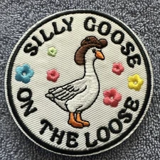 SILLY GOOSE ON THE LOOSE 3x3 Embroidered Morale Patch Hook Backing Brand New