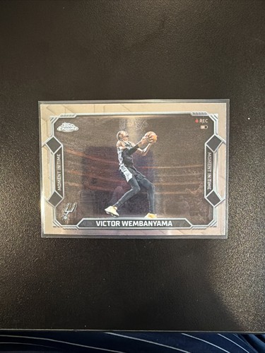 Topps Chrome Update - Victor Wembanyama Moment in Time RC San Antonio Spurs