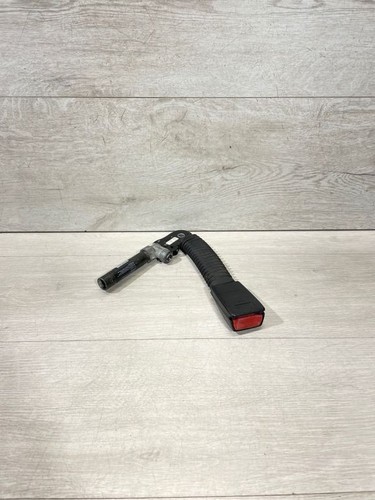 BMW 3 E46 2002 Gurtschloss vorne 8257788 KAN8820