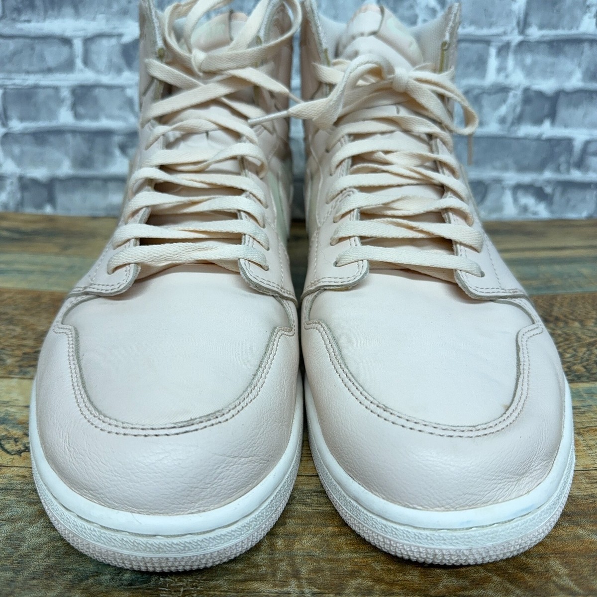 靴 Jordan 1 Retro High Guava Ice Nike Air Jordan 1 Retro High OG Guava Ice 555088 801 New In